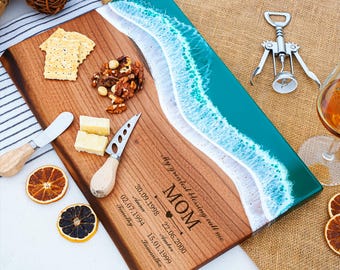 Personalized Mother&#39;s Day Gift, Custom Resin Epoxy Cutting Board, Grandmom Gifts, Mom Gift Idea, Mother in Law Gifts, Ocean Serving Board