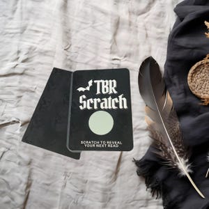 Cartes à gratter personnalisées TBR pour les amoureux des livres | Marchandise du livre | Marchandise livresque | Cadeau lecteur de livre | À lire stack | Bibliothèque personnelle