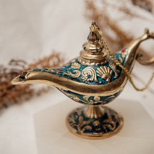 Classic Vintage Style Genie Lamp