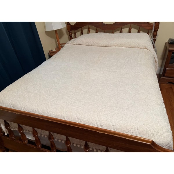 Vintage Ivory Chenille Light Bedspread/Coverlet with Pom Pom trim