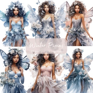 Puede incluir: Un conjunto de 12 ilustraciones digitales de hadas de invierno con alas azules y blancas, que llevan vestidos azules y blancos con detalles florales. Las hadas tienen el pelo oscuro y los ojos marrones. Las ilustraciones están en estilo acuarela y tienen un toque caprichoso.  "Winter Pixies" y "12 transparent png files" están escritos en la imagen.