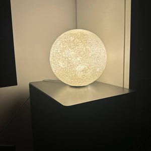 3D-Printed Moon Lamp