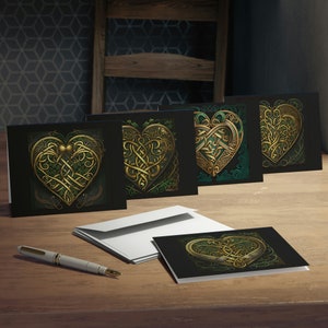 Keltische Herzen / Irish Celtic Knotwork Designs / Assorted #1 in Collection auf Multi-Design Grußkarten (5er-Pack)