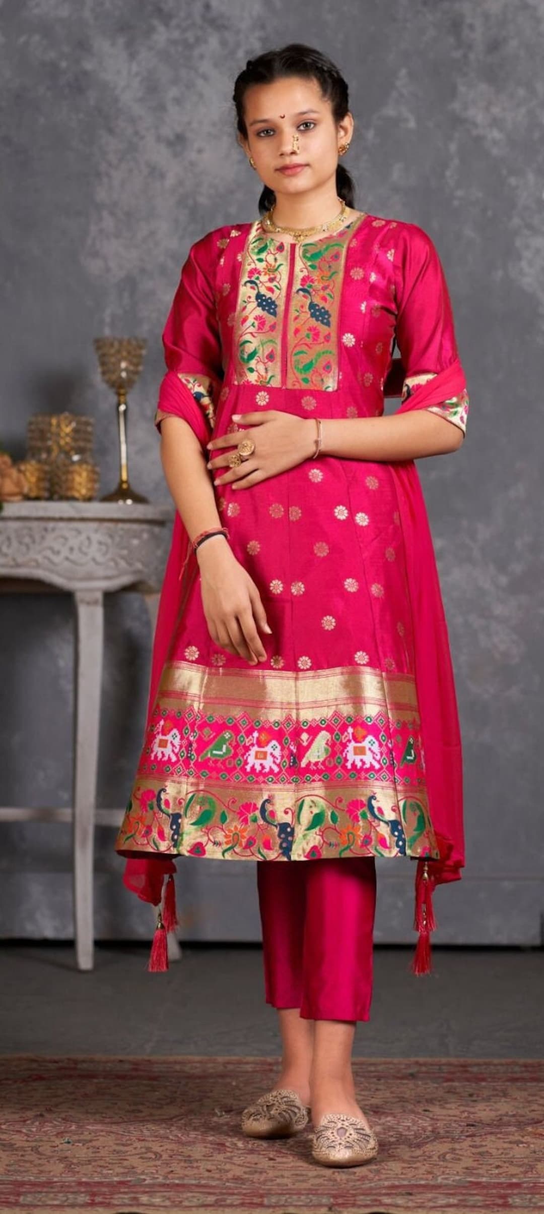 Girls Ethnic Wear - Pink Kurta Set