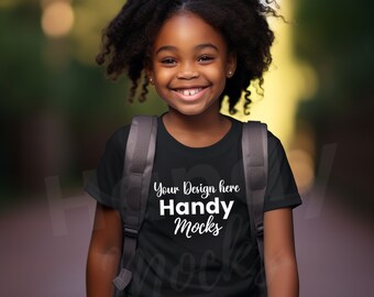 Bella canvas 3001T Maqueta de camiseta para niños, maqueta de niña negra afroamericana