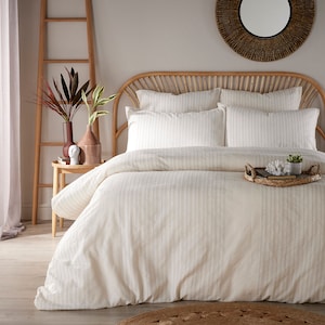 Vantona Loom Range Dobby Waffle Duvet Cover Set - White