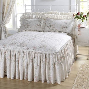 Vantona Country Charlotte Quilted Fitted Bedspread - Peach