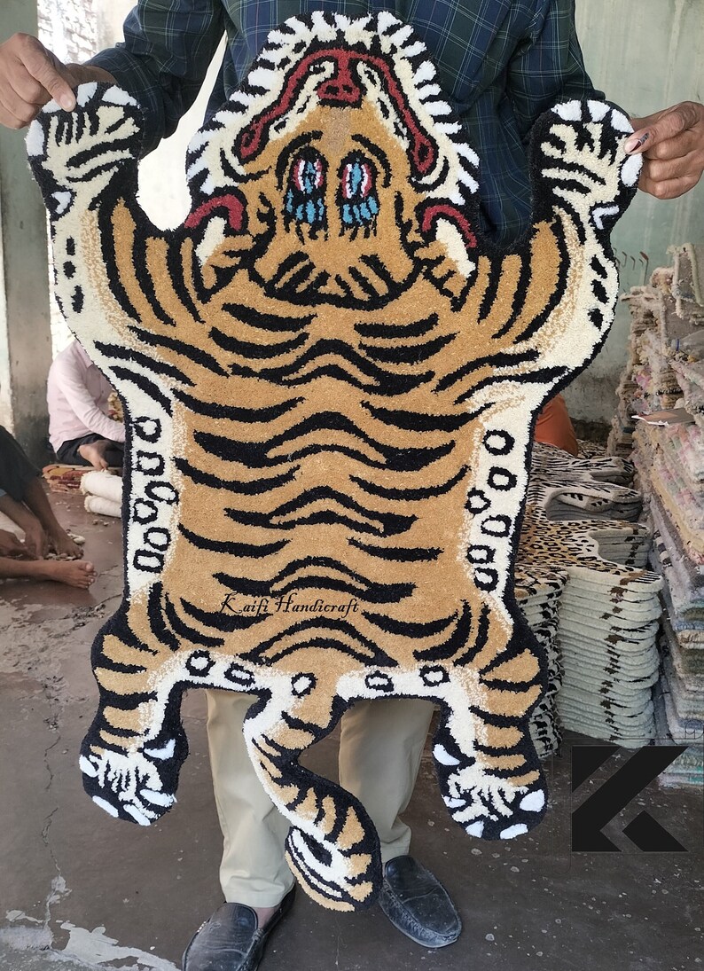 Tibetan Animal Tiger Hand Tufted Rug For bedroom, living area,