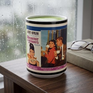 Breakfast at Tiffany's 15oz Large Ceramic Coffee Mug: Audrey Hepburn, George Peppard