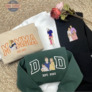 Embroidered Dad Mom Shirt, Custom Embroidered Photo Sweatshirt, Gift for Mom Dad, Mother&#39;s Day Gift, Custom Family Portrait Crewneck