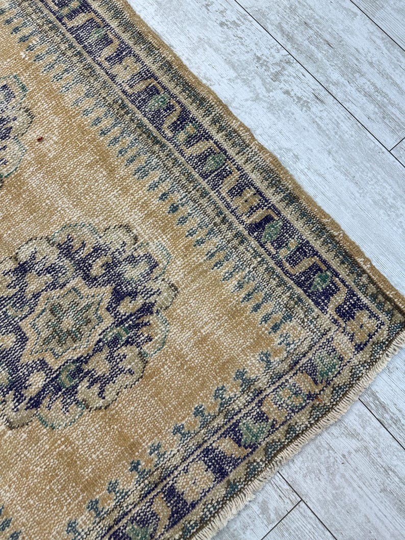 Handmade Turkish Hallway Runner Rug, Vintage Wool Carpet (2.8 x 10.1 Ft) image 4