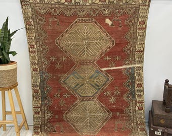 Unique Antique Rug, Distressed Wool Carpet, A Timeless Piece with Vintage Charm, Perfect for Boho, Retro, or Rustic Interiors, 4.7 x 6.3 ft.