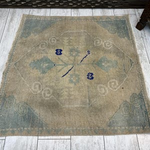 Turkish Mini Rug, Small Vintage Rug, Small Oushak Rug, Faded Rug, Kitchen Mat, Bedroom Rug, Laundry Rug, Turkish Doormat, 2.7x2.7 Boho Rug