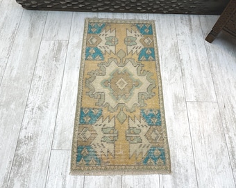 Small Turkish Rug, Vintage Bath Mat, Turkish mat rug, Turkish Doormat Rug, mini rug, Outdoor Mat, Small Vintage Rug 1.4x2.9, Boho Rug