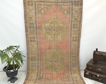 Turkish Rug, Vintage Rug, 4.5x8.7 ft, Oushak Rug, Area Rug, Faded Rug, Muted Rug, Living Room Rug, Handmade Rug, Antique Rug, Pink Rug,