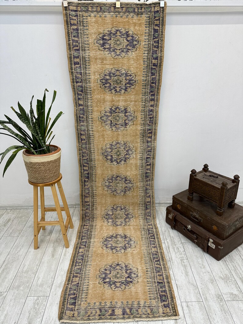 Handmade Turkish Hallway Runner Rug, Vintage Wool Carpet (2.8 x 10.1 Ft) image 2