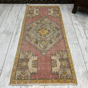 Turkish Mini Rug, Small Vintage Rug, Small Oushak Rug, Faded Rug, Kitchen Mat, Bedroom Rug, Laundry Rug, Turkish Doormat, 1.5x3.3 Boho Rug