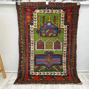 very old turkish soumak kilim , 2.8 x 3.9 ft. kitchen Rug , 3x4 rug , Boho handmade area rug , anatolian rug, vintage kitchen rug