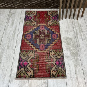 Small Turkish Rug, Vintage Bath Mat, Turkish mat rug, Turkish Doormat Rug, mini rug, Outdoor Mat, Small Vintage Rug 1.4x2.8, Boho Rug