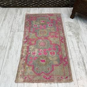 Small Turkish Rug, Vintage Bath Mat, Turkish mat rug, Turkish Doormat Rug, mini rug, Outdoor Mat, Small Vintage Rug 1.5x2.9, Boho Rug