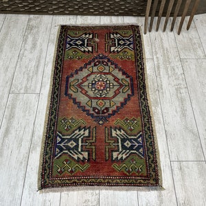 Turkish Mini Rug, Small Vintage Rug, Small Oushak Rug, Faded Rug, Kitchen Mat, Bedroom Rug, Laundry Rug, Turkish Doormat, 1.8x3.3 Boho Rug