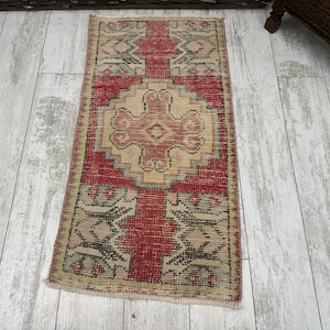 Small Turkish Rug, Vintage Bath Mat, Turkish mat rug, Turkish Doormat Rug, mini rug, Outdoor Mat, Small Vintage Rug 1.6x3.3, Boho Rug
