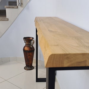 Timberena Table console en chêne massif fait main avec design moderne, bord vivant, pieds en forme de U image 1