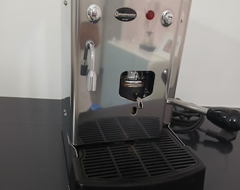 La Piccola Sara Acqua Professional Coffee Machine Ese Stainless Steel Pods In good condition as shown in the photo and working