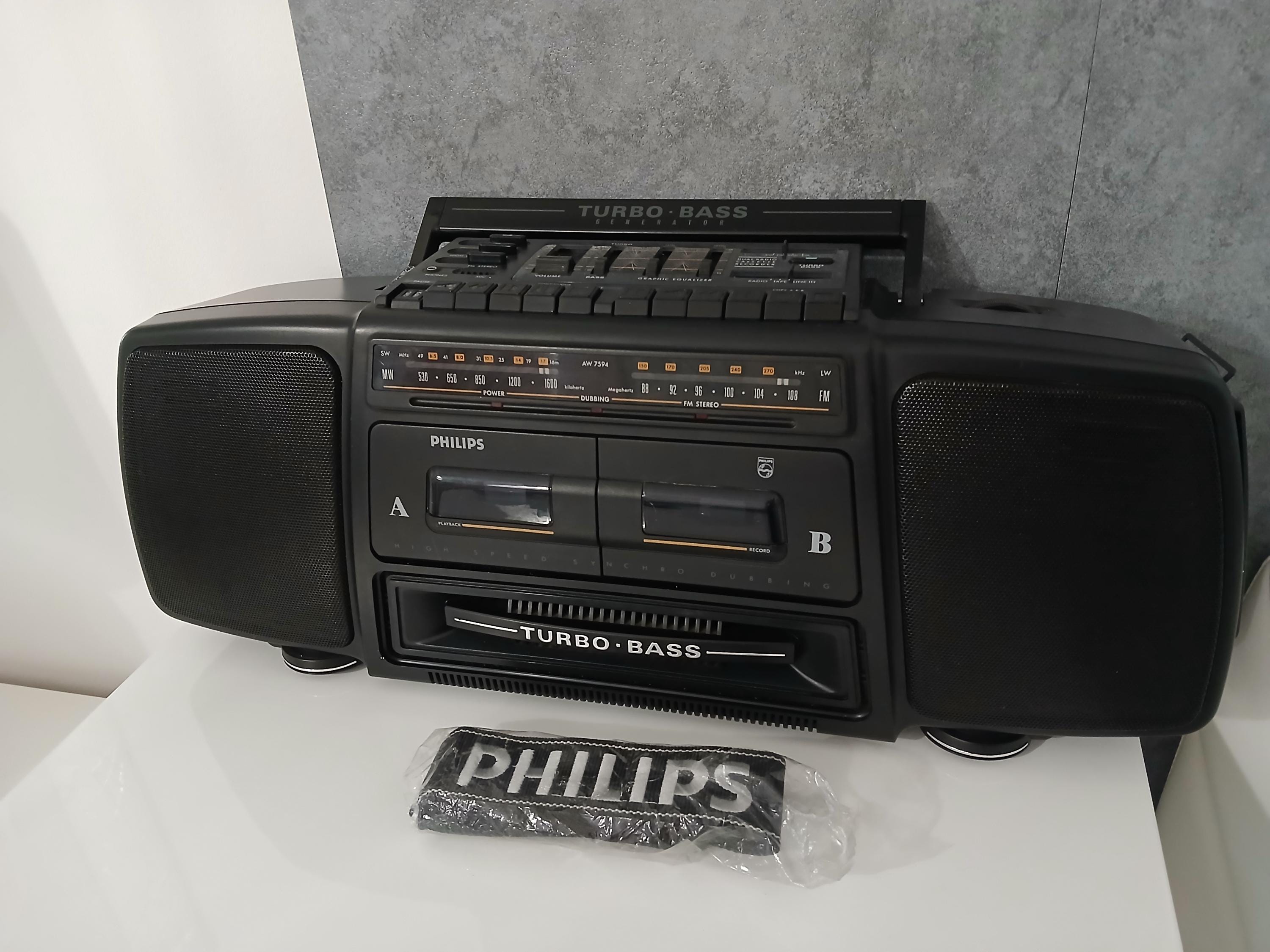 Ghettoblaster Philips D8132 Vintage – Radio-cassette Argenté, Fonctionnel (occasion)