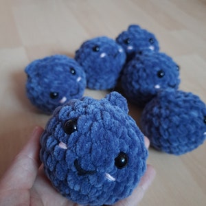 Anti stress ball blueberry - crocheted - 1 piece