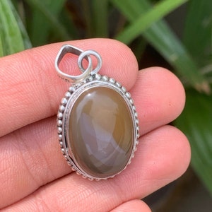 Oval Shape Yellow Onyx Natural Gemstone Jewelry / Onyx Pendant / Light Weight / Handmade Jewelry / 925 Sterling Silver Pendant