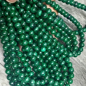 Genuine Natural Malachite Gemstone Beads 8MM or 6MM Green Round AAA Quality Loose Beads
