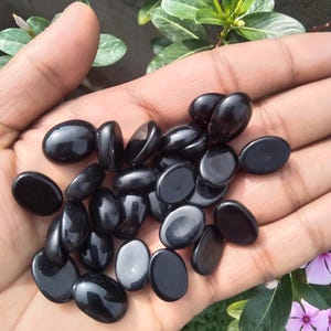 Faceted Black Onyx Cabochons: 6mm Oval Gemstones