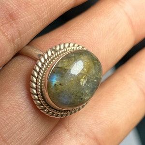 Genuine Labradorite Ring, Labradorite Silver Ring, Labradorite Ring, Labradorite Statement Ring, Labradorite Boho Ring, Raw Gemstone Ring