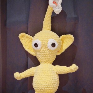 Instant PDF Download - Yellow Pikmin Crochet Guide