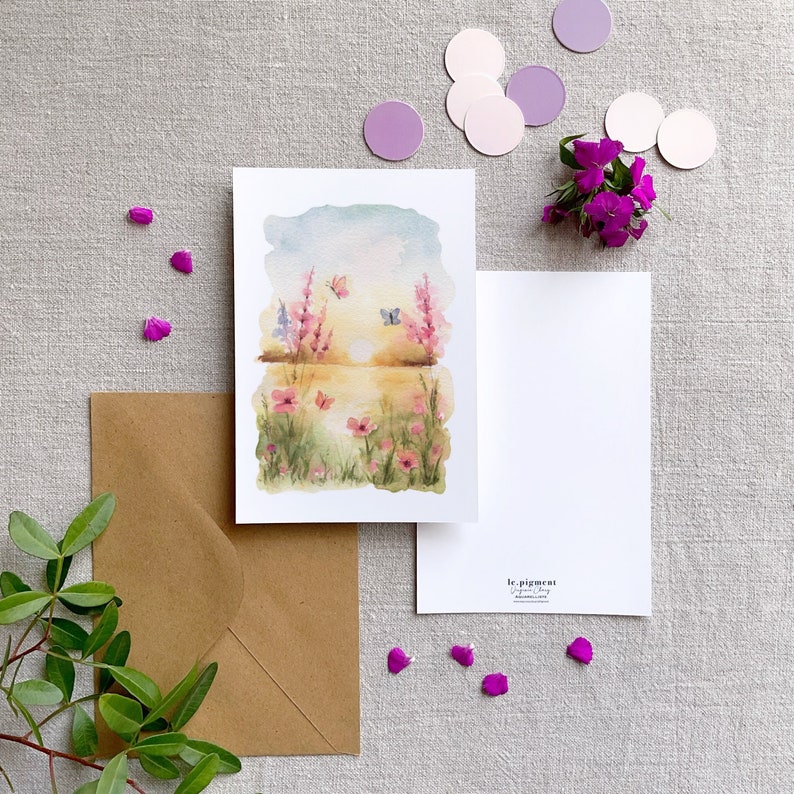 Carte postale Printanière illustrée à laquarelle décoration de printemps fleurs et papillons image 1