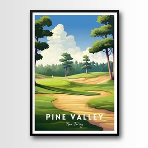 Könnte beinhalten: Ein Vintage-Poster mit einem grünen Golfplatz, einem blauen Himmel mit weißen Wolken und grünen Bäumen. Der Text "PINE VALLEY New Jersey" befindet sich am unteren Rand des Posters.