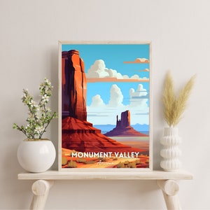 Pu&ograve; includere: Un'illustrazione colorata di Monument Valley in Arizona. L'immagine presenta due grandi formazioni rocciose rosse su uno sfondo di cielo blu con nuvole bianche. Il testo "Monument Valley Arizona" &egrave; stampato nella parte inferiore dell'immagine.
