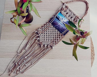Tapiz portafotos de macramé para colgar, Marco de fotos hecho a mano con tiras para notas, Tapiz de fotos de macramé bohemio, Decoración de fotos de macramé