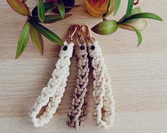 Lanyardketting gemaakt van macramé, macramé-sleutelhanger handtasriempje, handgemaakte riem in boho-stijl, macramé gelegenheidstasriempje, handriemsleutelhanger