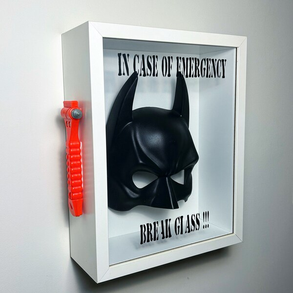 In case of emergency Batman Maske Objektrahmen Box