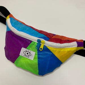 Sac banane en toile de parachute recyclé, sac upcyclé, sac ceinture upcyclé, sac de taille, sac de hanche, petit sac bandoulière unisexe