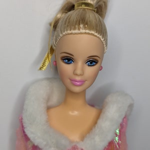 Vintage 1998 Jewel Skating Barbie