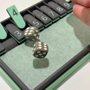 Shut The Box - 12-player. Historical dice game, pub game, travel game for 1 to 4 players. Luck and strategy. Dice Board Travel Game image 10