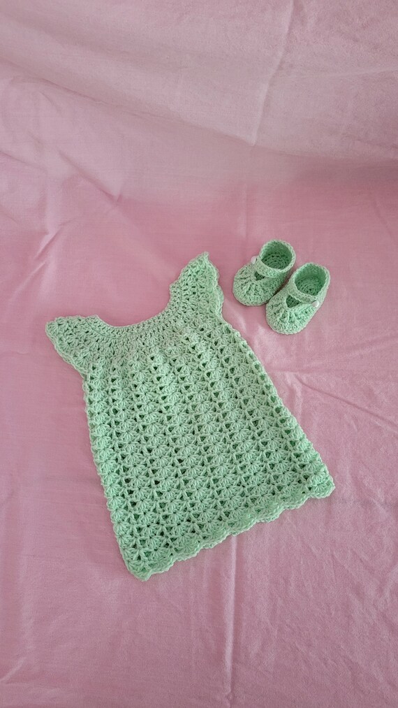 green emerald velvet dress It's Your Story Forest Green Crochet Dress – Shop the Mint main image 0