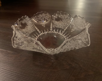 Vintage Clear Flower Basket Bowl from New Martinsville Glass Company EC