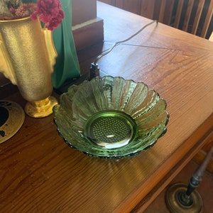 Country Garden Avocado Green 6 1/2 Inch Vintage Anchor Hocking Bowl