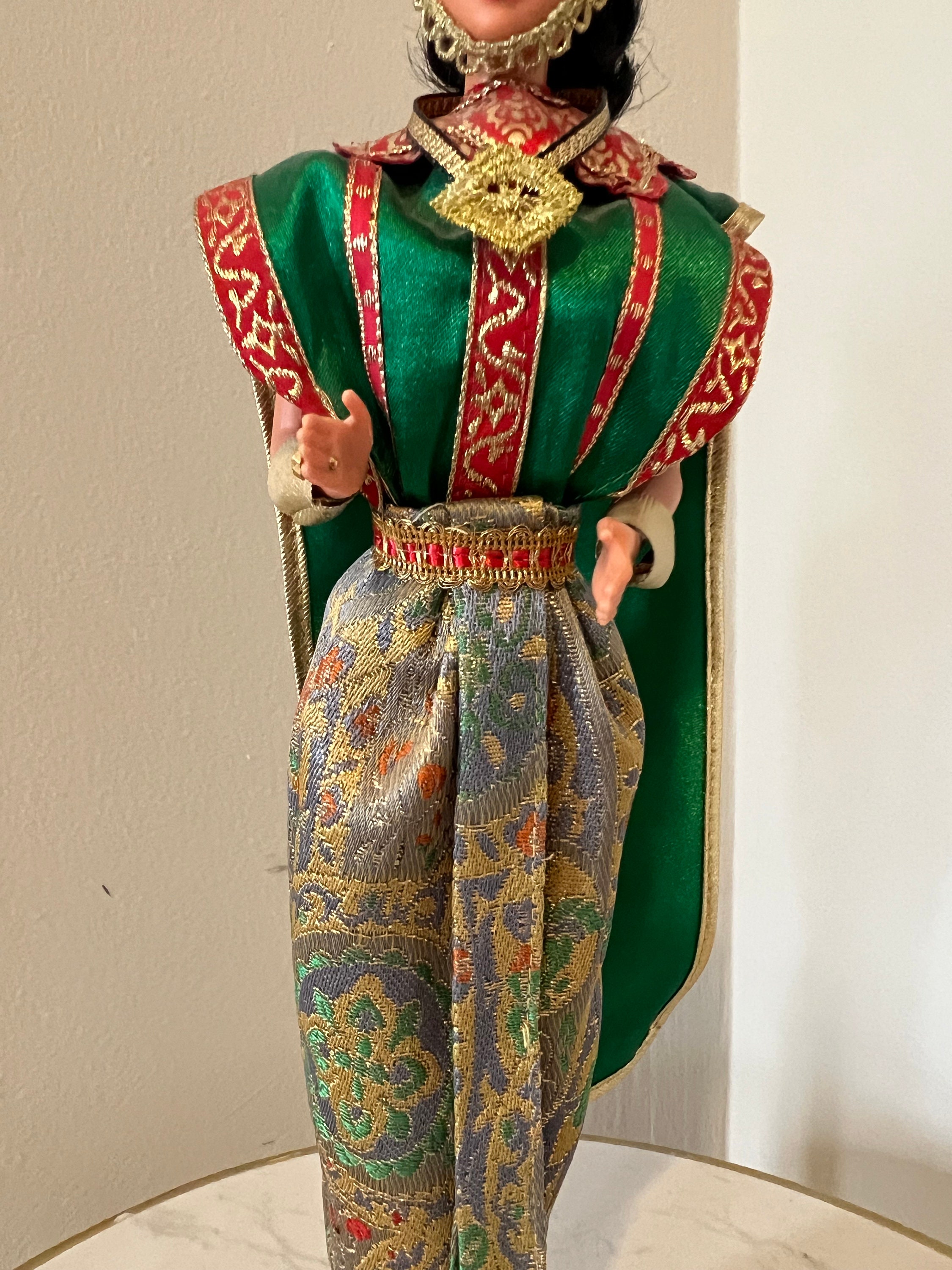 Tenue Costume Ethnique Thaïlandais Pour Poupée Barbie - N°1168, Occasion, Marque Mattel