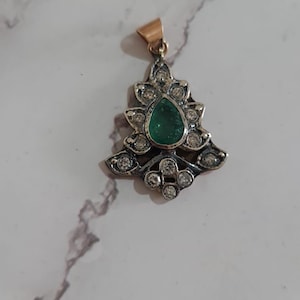 Antique emerald pendant, emerald pendant, vintage emerald pendant