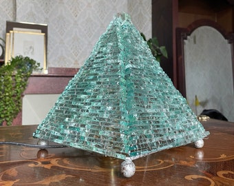 Lampe vintage pyramide verre et métal